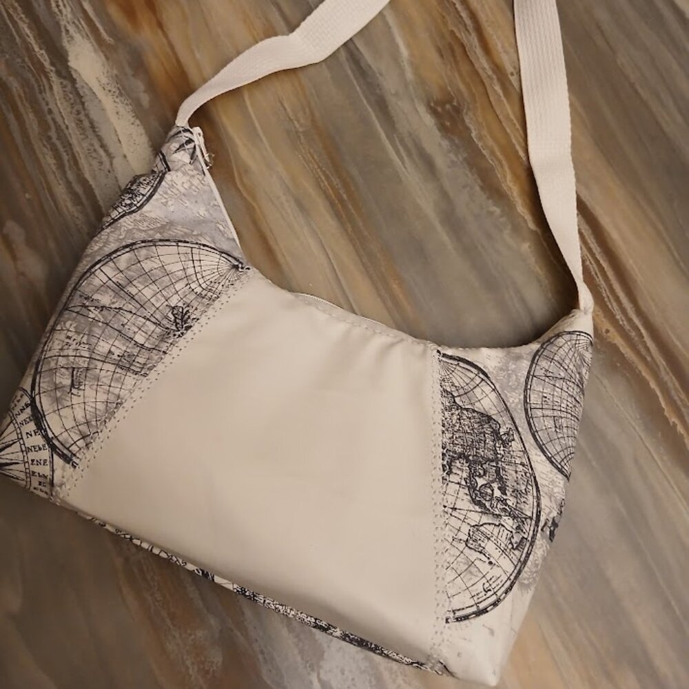 New Compass Globe Top handle Shoulder Bag Purse Ivory Gray Crescent Baguette